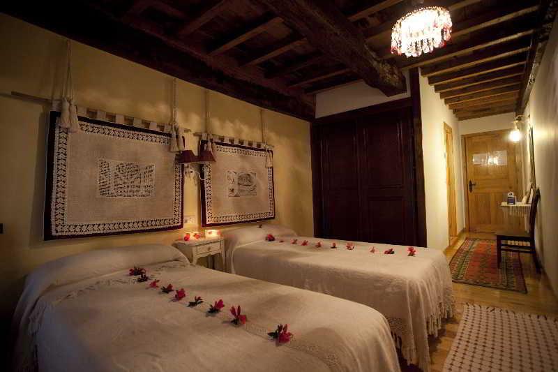 O Muino De Pena Hotel O Pino Bagian luar foto