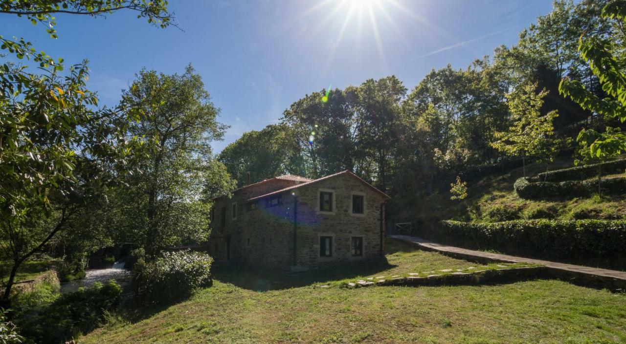 O Muino De Pena Hotel O Pino Bagian luar foto